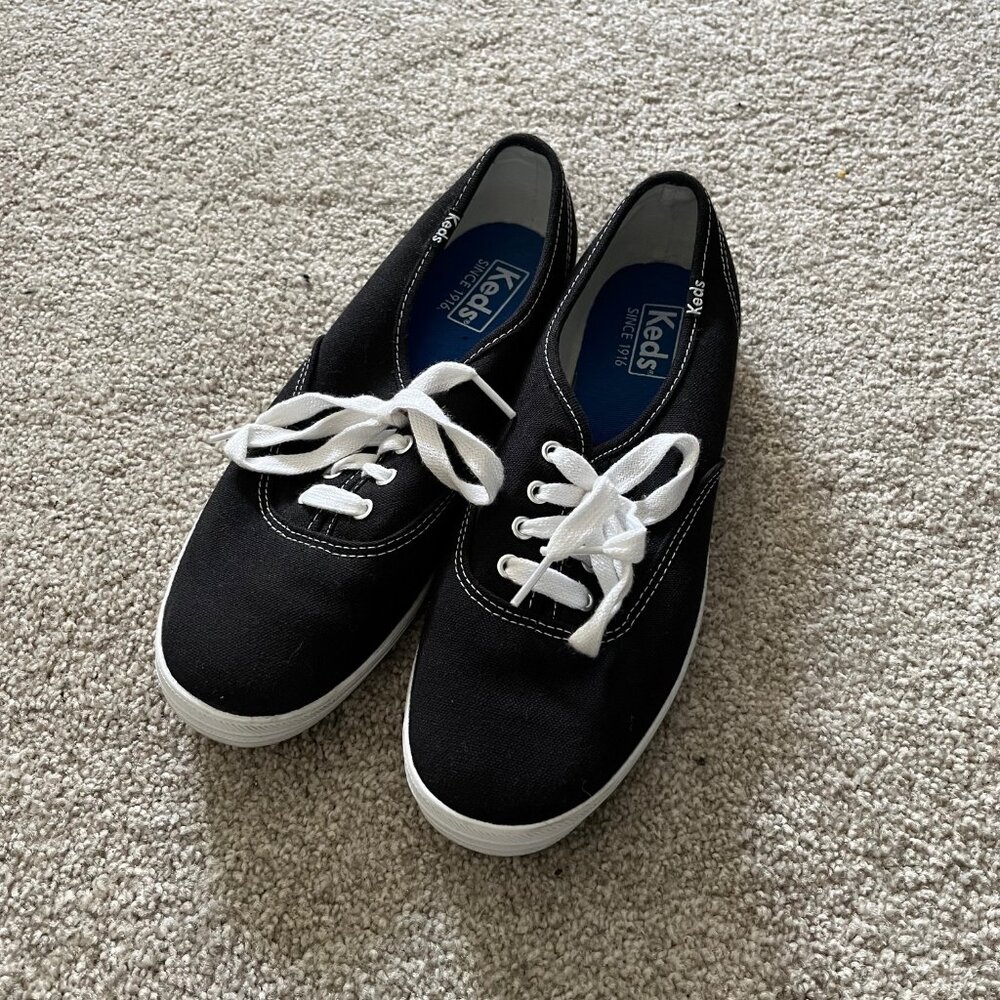 Keds Canvas Lace Up Sneakers - Like New